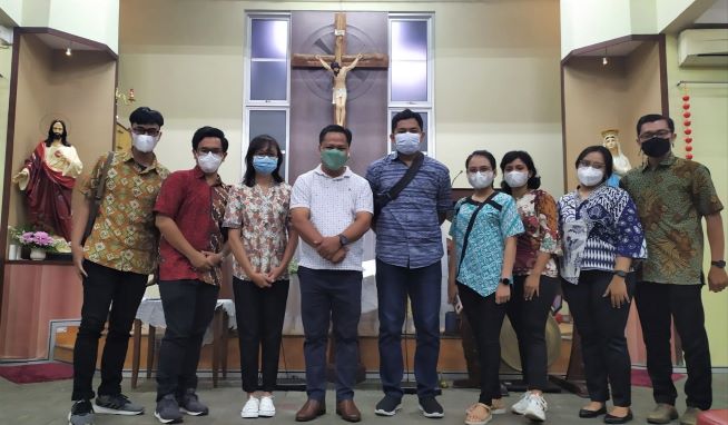 Foto bersama petugas Koor dan Organis---